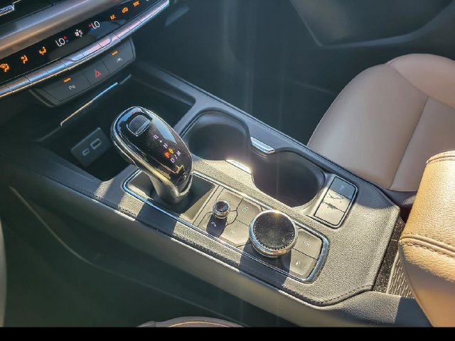 2025 Cadillac XT4 Premium Luxury - Photo 14