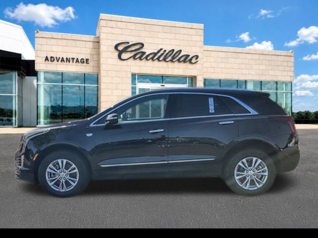 New 2026 CADILLAC XT5 Luxury SUV