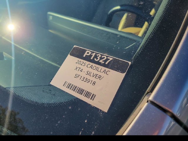 2025 Cadillac XT4 Premium Luxury - Photo 24