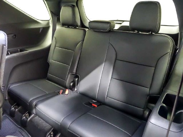 2027 Chevrolet Traverse LT - Photo 11
