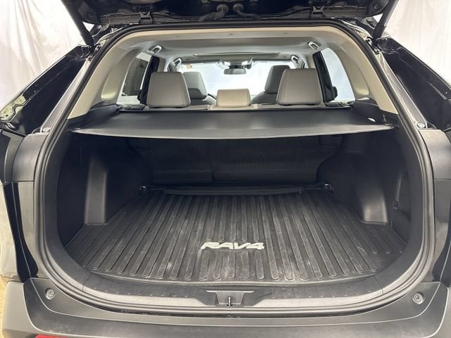2025 Toyota RAV4 XLE Premium - Photo 23