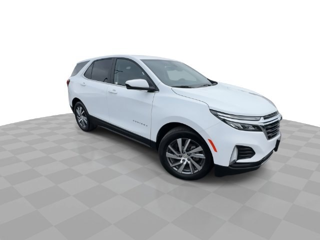 2024 Chevrolet Equinox LT - Photo 2