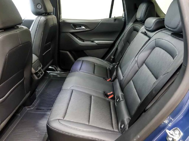 2027 Chevrolet Equinox LT - Photo 12