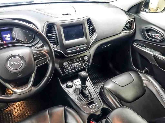 2019 Jeep Cherokee Latitude Plus - Photo 13