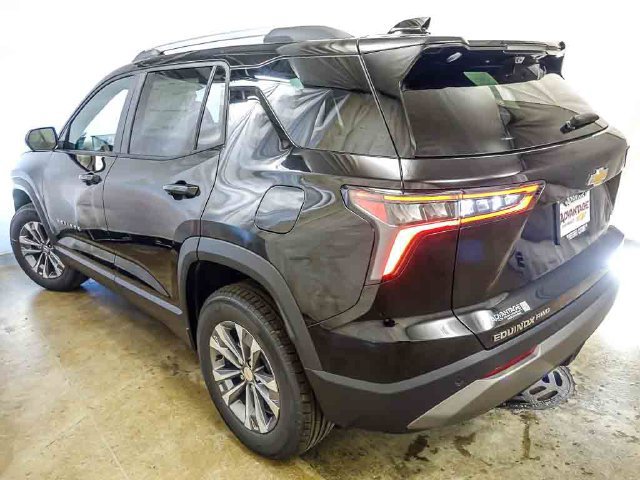 2027 Chevrolet Equinox LT - Photo 7
