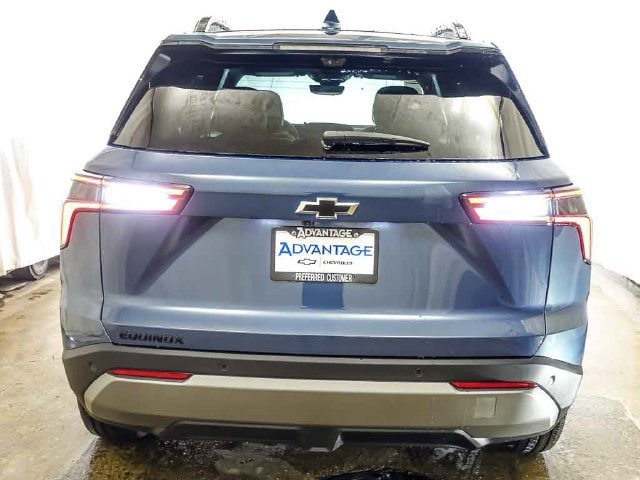 2027 Chevrolet Equinox LT - Photo 6