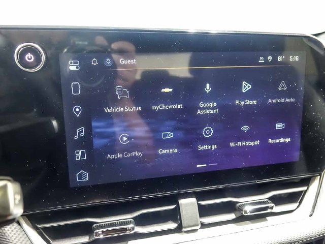 2027 Chevrolet Equinox LT - Photo 17