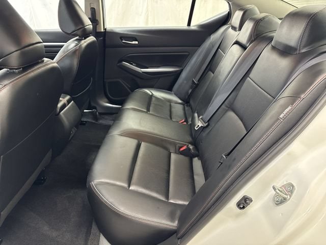 2023 Nissan Altima SR - Photo 13