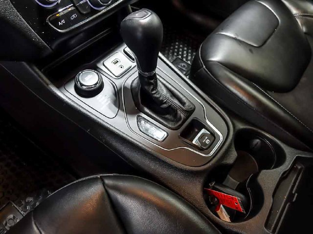 2019 Jeep Cherokee Latitude Plus - Photo 20