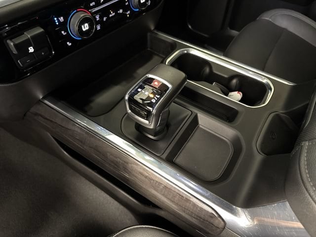 2022 Chevrolet Silverado 1500 LTZ - Photo 22