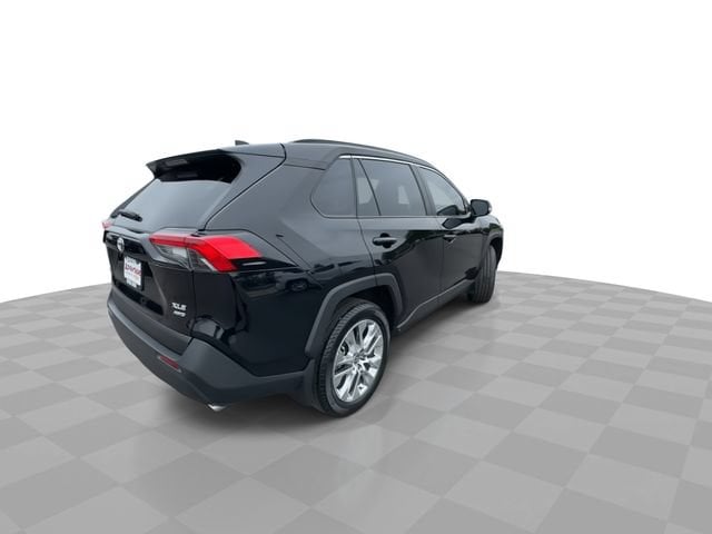 2025 Toyota RAV4 XLE Premium - Photo 8