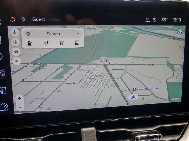 2027 Chevrolet Equinox LT - Photo 19