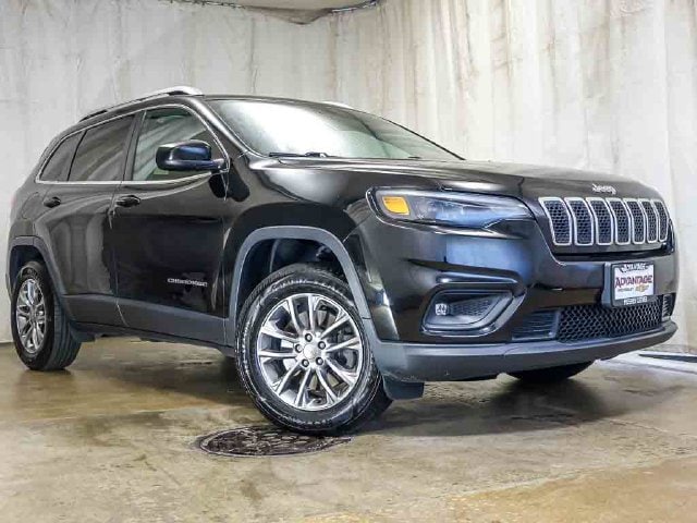 Used 2019 Jeep Cherokee Latitude Plus with VIN 1C4PJMLB1KD261780 for sale in Hodgkins, IL