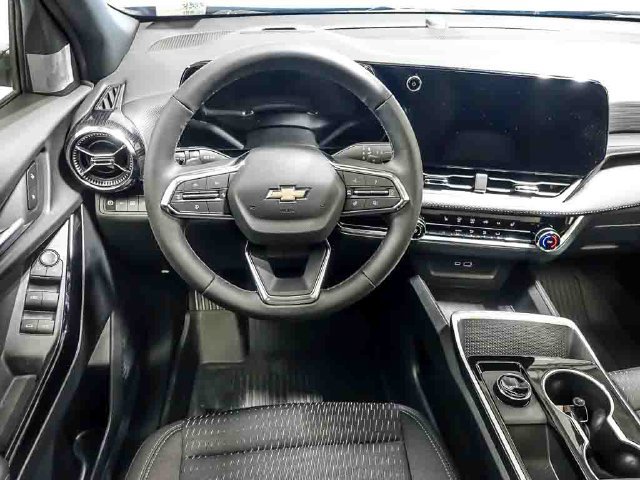 2027 Chevrolet Equinox LT - Photo 13