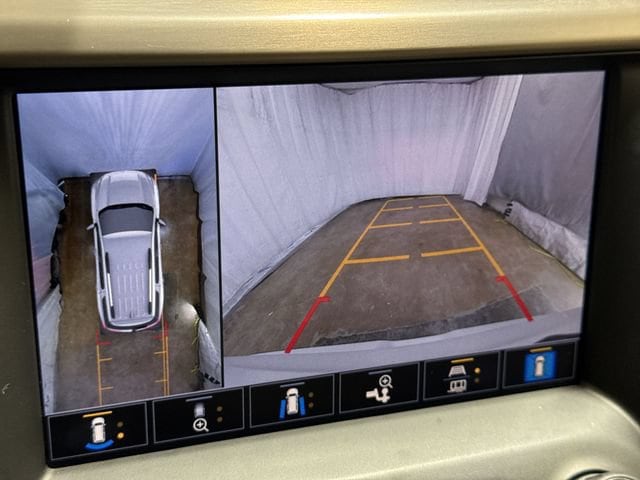 2023 GMC Acadia Denali - Photo 22