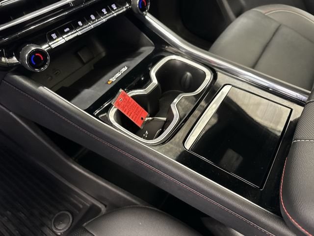 2025 Chevrolet Traverse Z71 - Photo 24