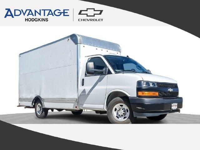 2022 Chevrolet Express Cutaway Base
