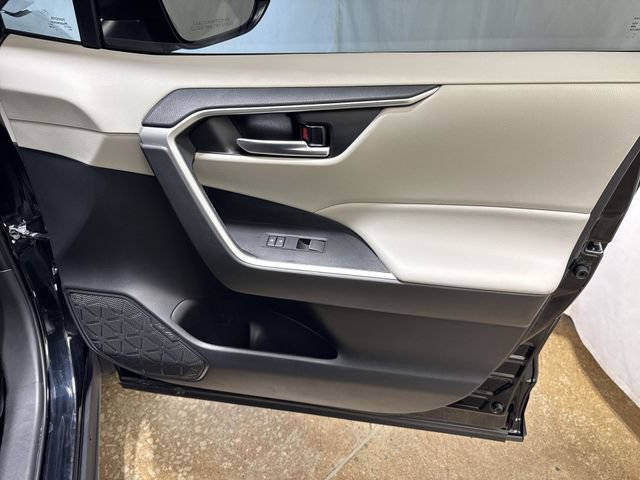 2025 Toyota RAV4 XLE Premium - Photo 26
