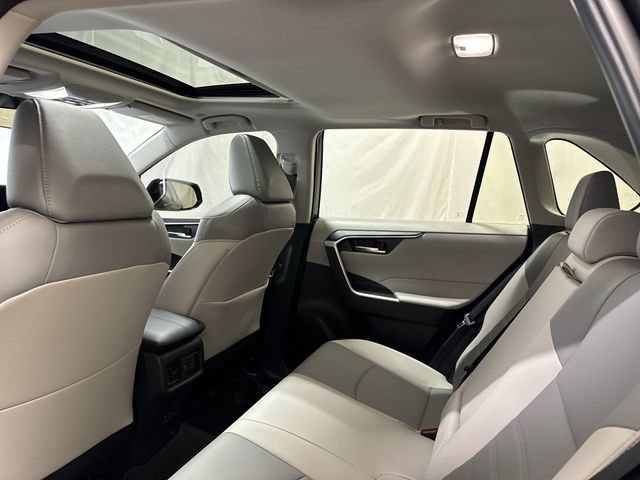 2025 Toyota RAV4 XLE Premium - Photo 14