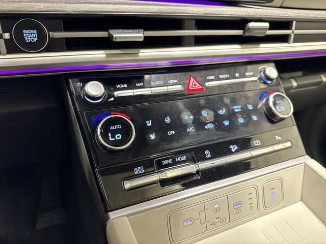 2025 Hyundai Santa Fe Limited - Photo 21