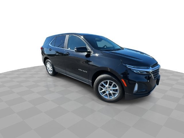 2024 Chevrolet Equinox LT - Photo 2