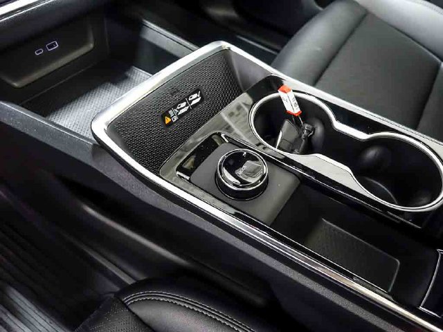2027 Chevrolet Equinox LT - Photo 23