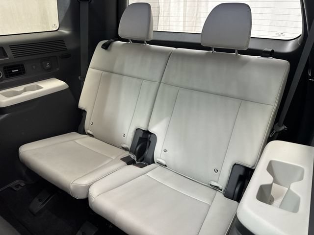 2025 Hyundai Santa Fe Limited - Photo 14