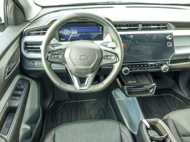 2027 Chevrolet Bolt RS - Photo 17