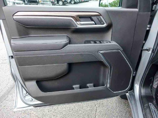 2026 Chevrolet Silverado 1500 LT - Photo 10