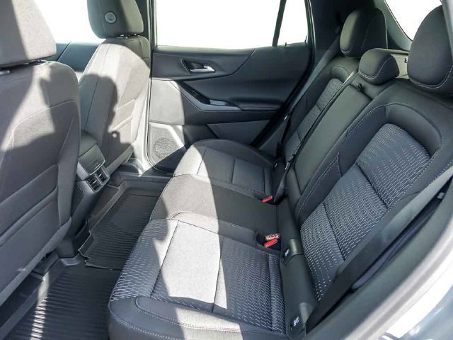 2027 Chevrolet Equinox LT - Photo 15