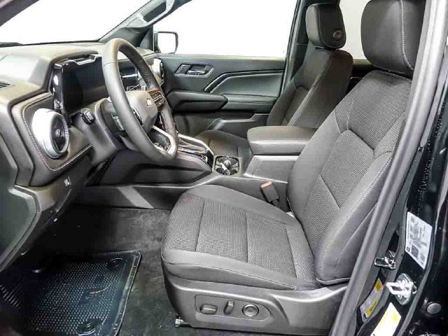 2026 Chevrolet Colorado LT - Photo 15
