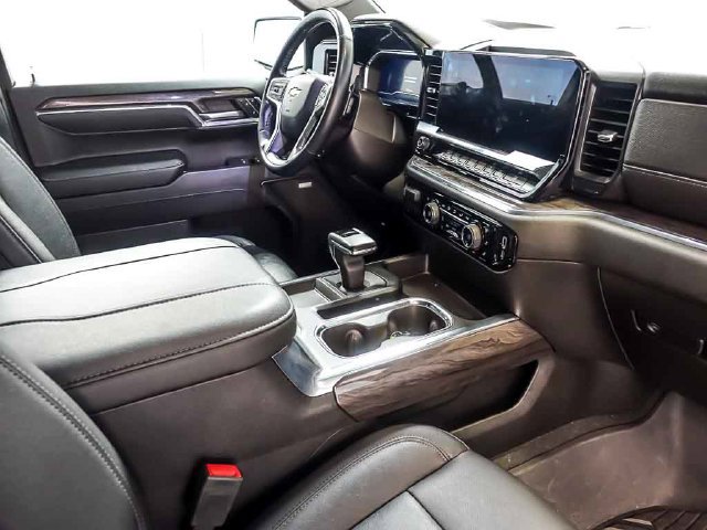 2024 Chevrolet Silverado 1500 LTZ - Photo 32