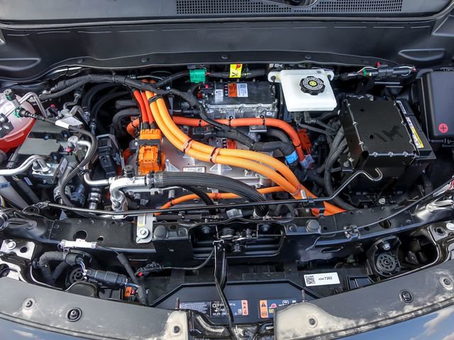 2027 Chevrolet Bolt RS - Photo 9