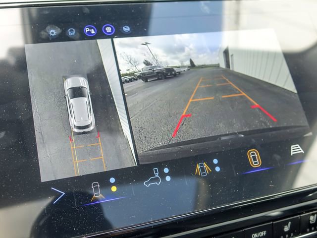 2027 Chevrolet Bolt RS - Photo 24