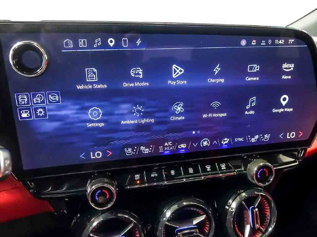 2024 Chevrolet Blazer EV RS - Photo 21