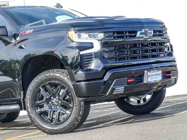 2026 Chevrolet Silverado 1500 LT Trail Boss - Photo 3