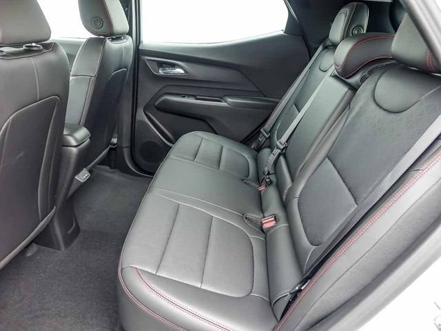 2027 Chevrolet Bolt RS - Photo 15