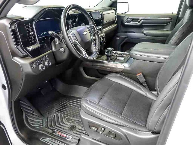 2024 Chevrolet Silverado 1500 LTZ - Photo 13