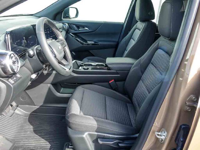 2027 Chevrolet Equinox LT - Photo 12