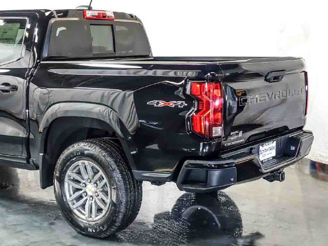 2026 Chevrolet Colorado LT - Photo 10