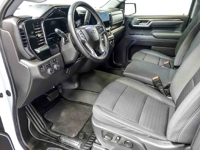 2025 Chevrolet Silverado 1500 LT Trail Boss - Photo 13