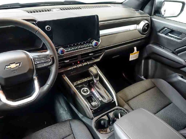 2026 Chevrolet Colorado LT - Photo 19