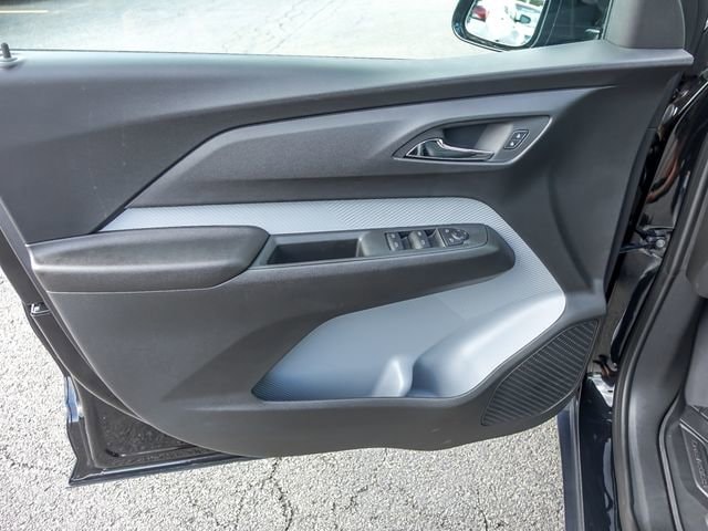 2027 Chevrolet Bolt RS - Photo 11