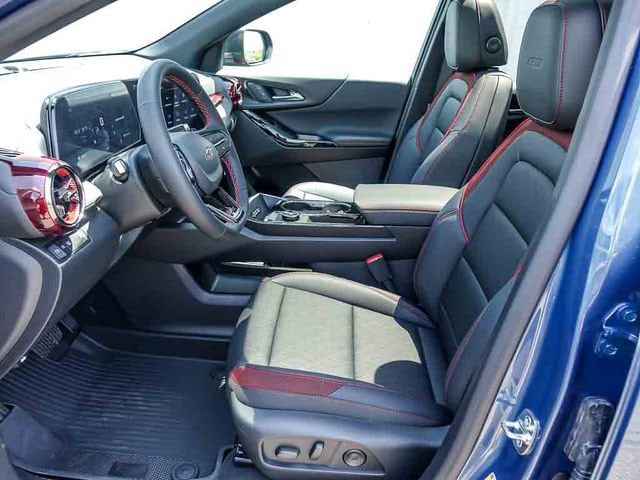 2027 Chevrolet Equinox RS - Photo 11