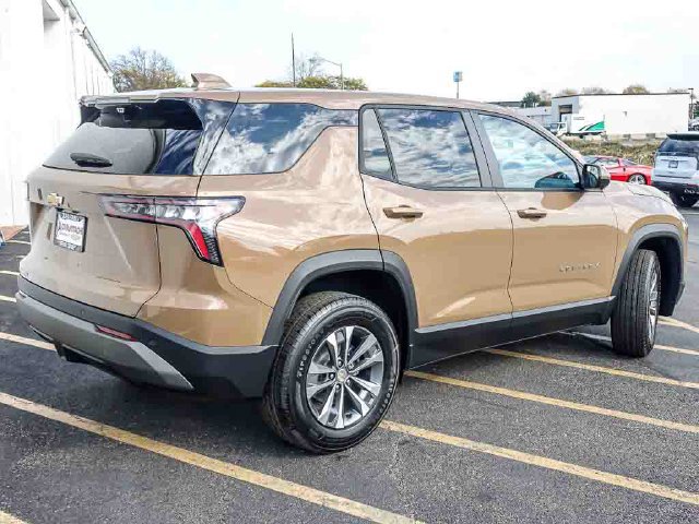 2027 Chevrolet Equinox LT - Photo 6