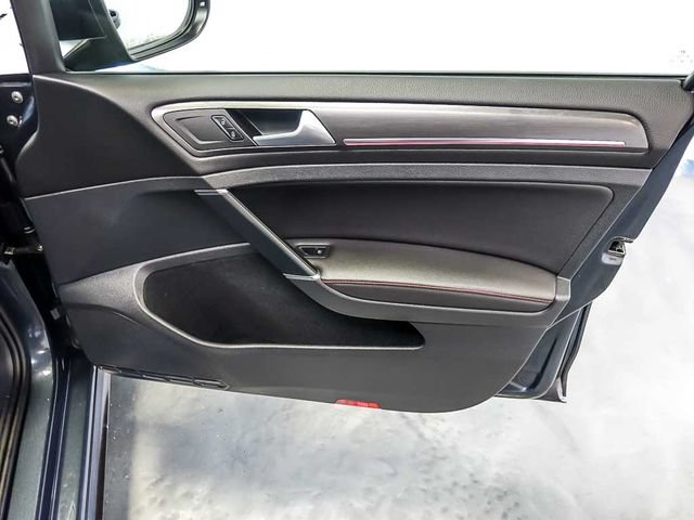 2020 Volkswagen Golf GTI SE - Photo 28