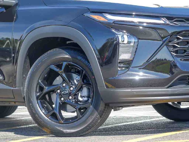 New 2026 Chevrolet Trax LT SUV