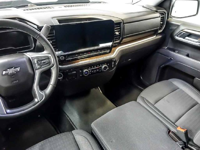 2025 Chevrolet Silverado 1500 LT Trail Boss - Photo 17