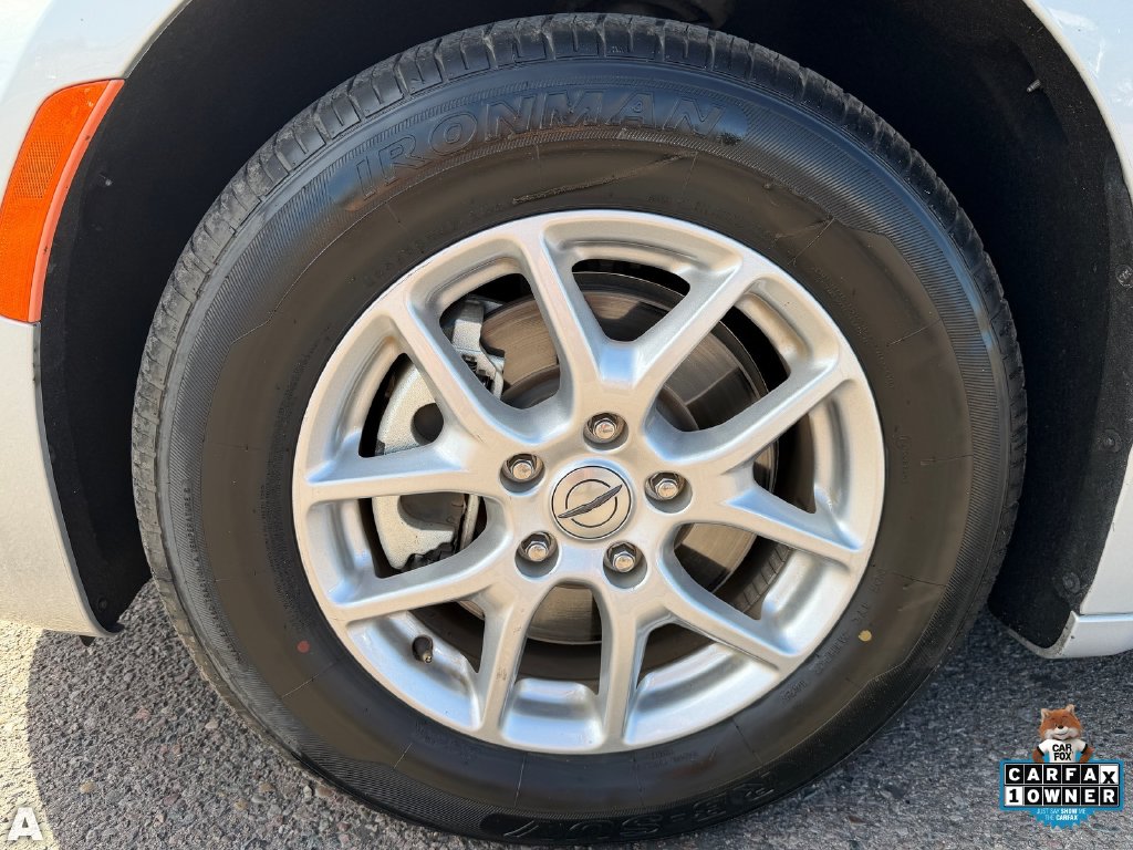 Used 2024 Chrysler Pacifica Touring L Minivan/Van