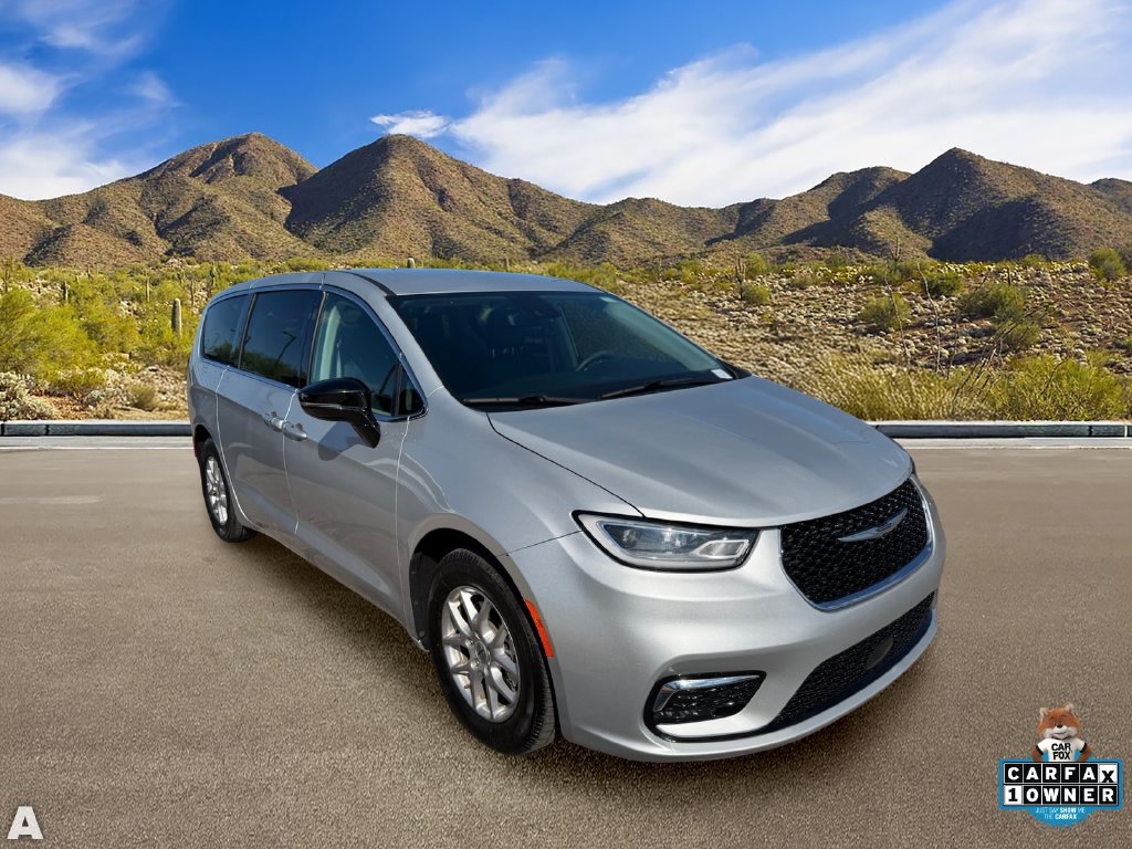 Used 2024 Chrysler Pacifica Touring L Minivan/Van